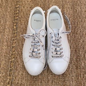 White Givenchy Sneakers. Size 39